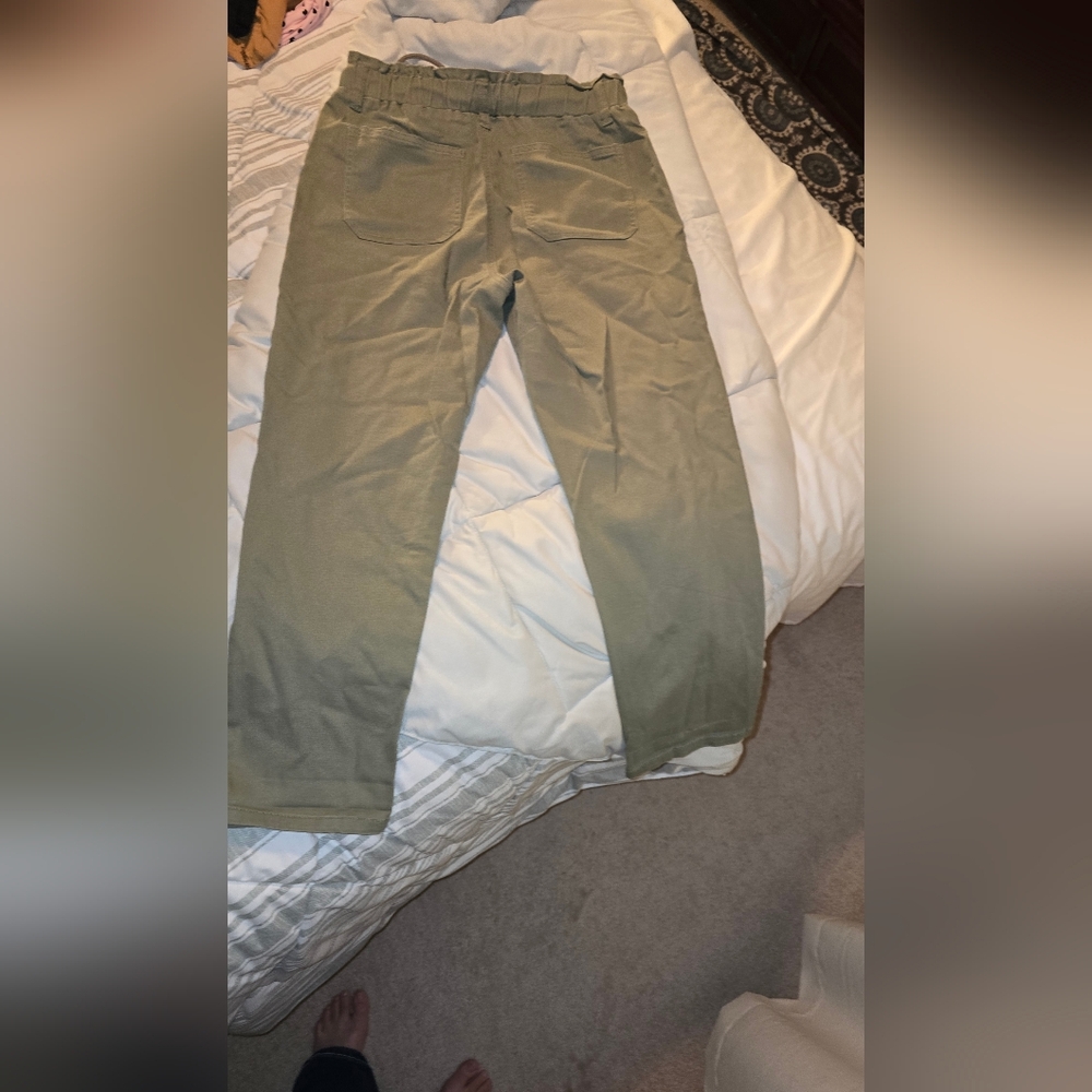 Womes Casual Olive Green Pants
